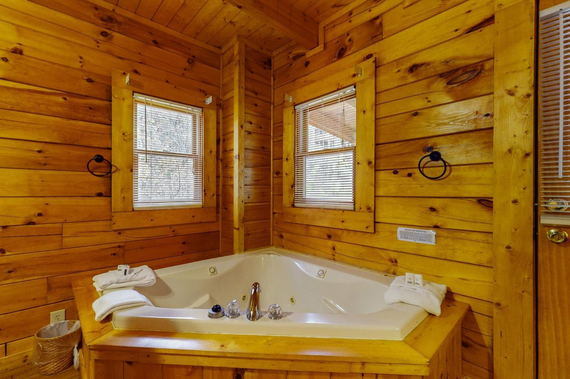 Sugar Bear Cabin Sevierville Exterior photo